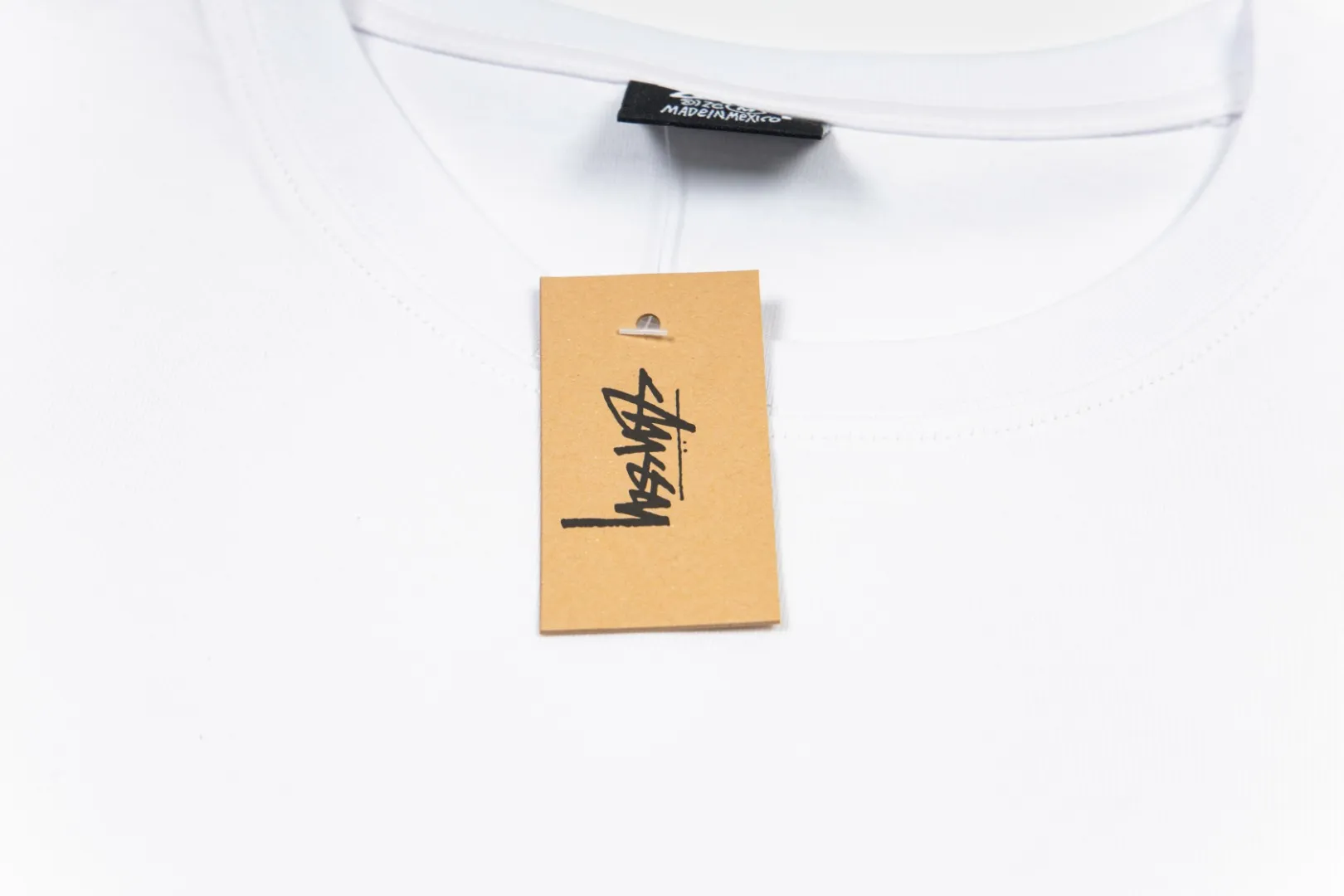 🔥 064# P55 （In Stock ） Stussy logo T Same Style ：Black White Size：S M L XL ： 260 ：
